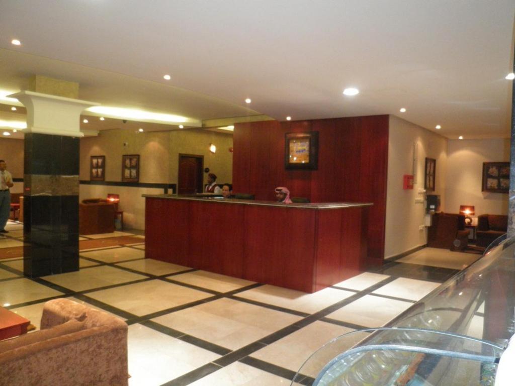 Al Muhaidb Al Nadwa Riyadh Exteriör bild